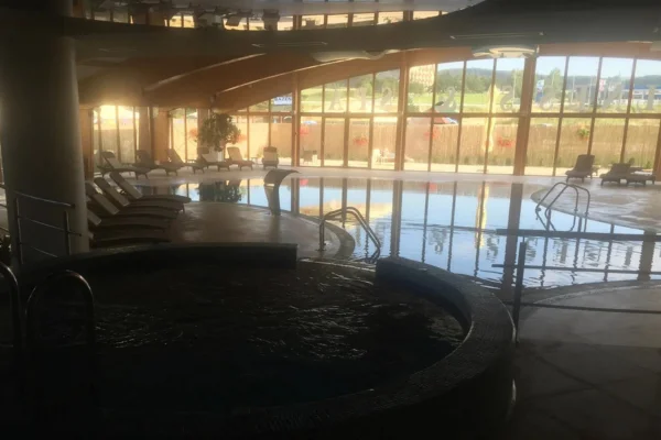 Swimming pool hotel Olimp