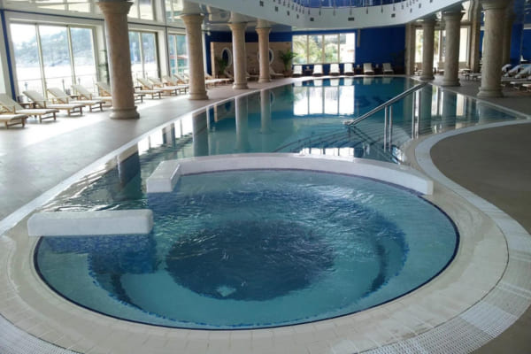 Swimming pool hotel Splendid