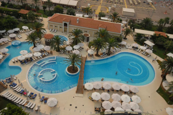 Swimming pool hotel Splendid