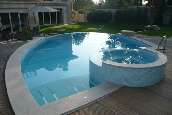 Swimming pool Maglajska Belgrade