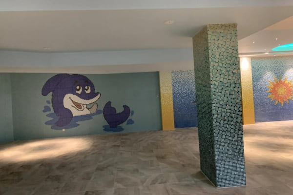 Mosaic pictures of children's motifs