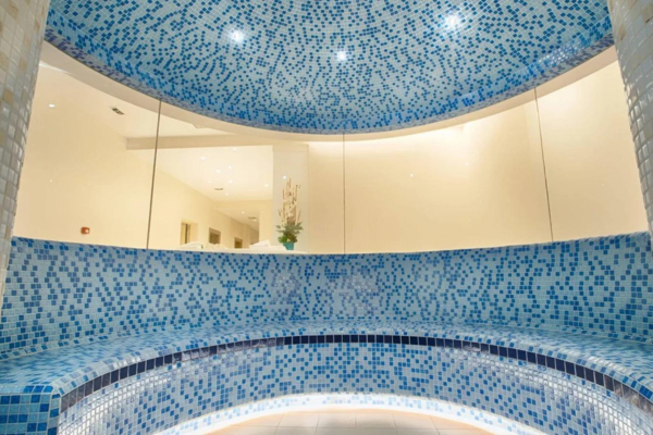 Steam bath hotel Buket