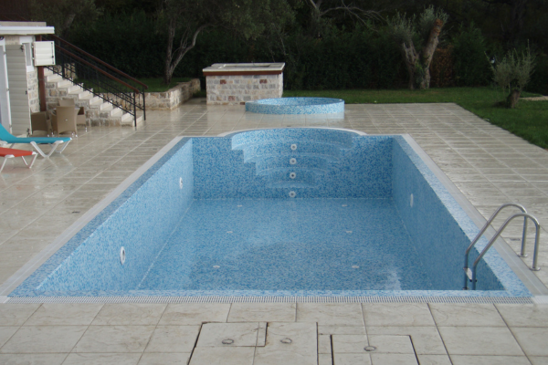 Swimming pool Ivanovici