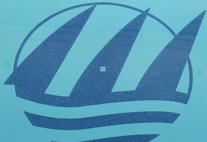 Pool and logo Hotel Splendid