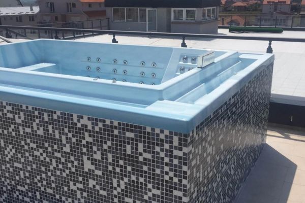 Wellness & Spa aqua park Hollywoodland